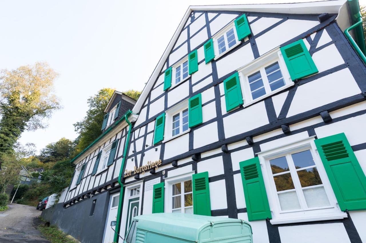 Zur Burgstiege Hotel Solingen Kültér fotó