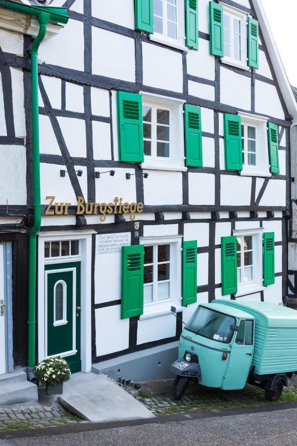Zur Burgstiege Hotel Solingen Kültér fotó